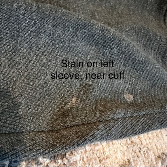 Vintage 90s Abercrombie & Fitch grey v-neck sweater. Size XXL - Picture 7 of 7